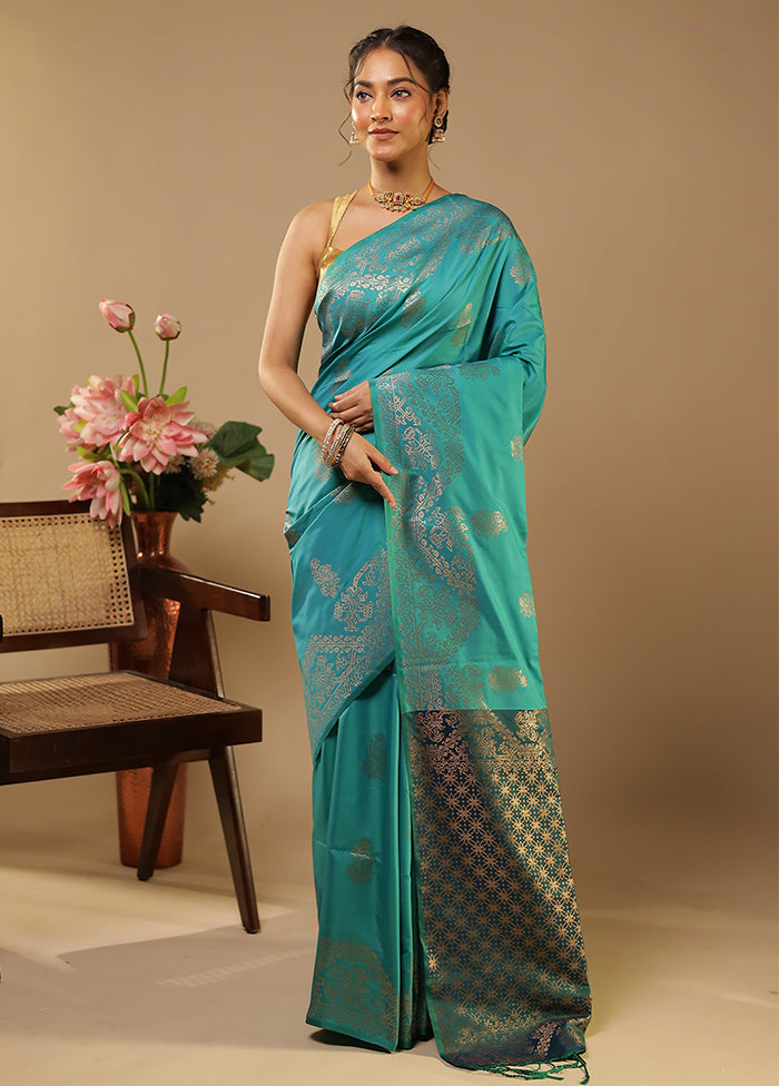 Green Kanjivaram Silk Saree With Blouse Piece