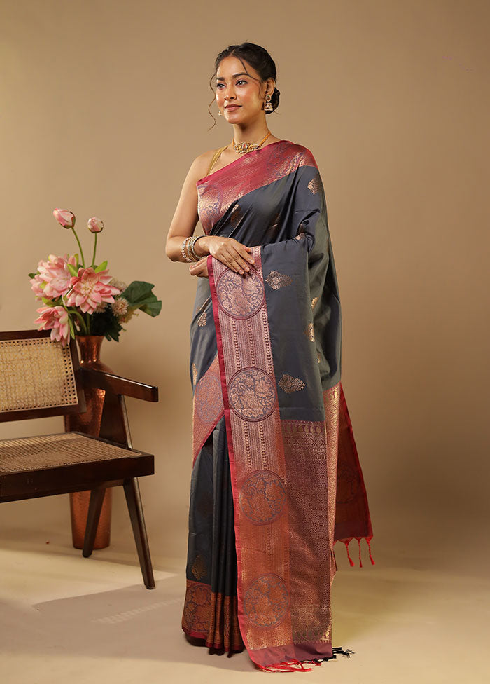 Grey Kanjivaram Silk Saree With Blouse Piece