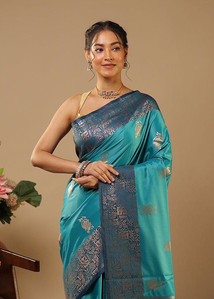 Green Kanjivaram Silk Saree With Blouse Piece