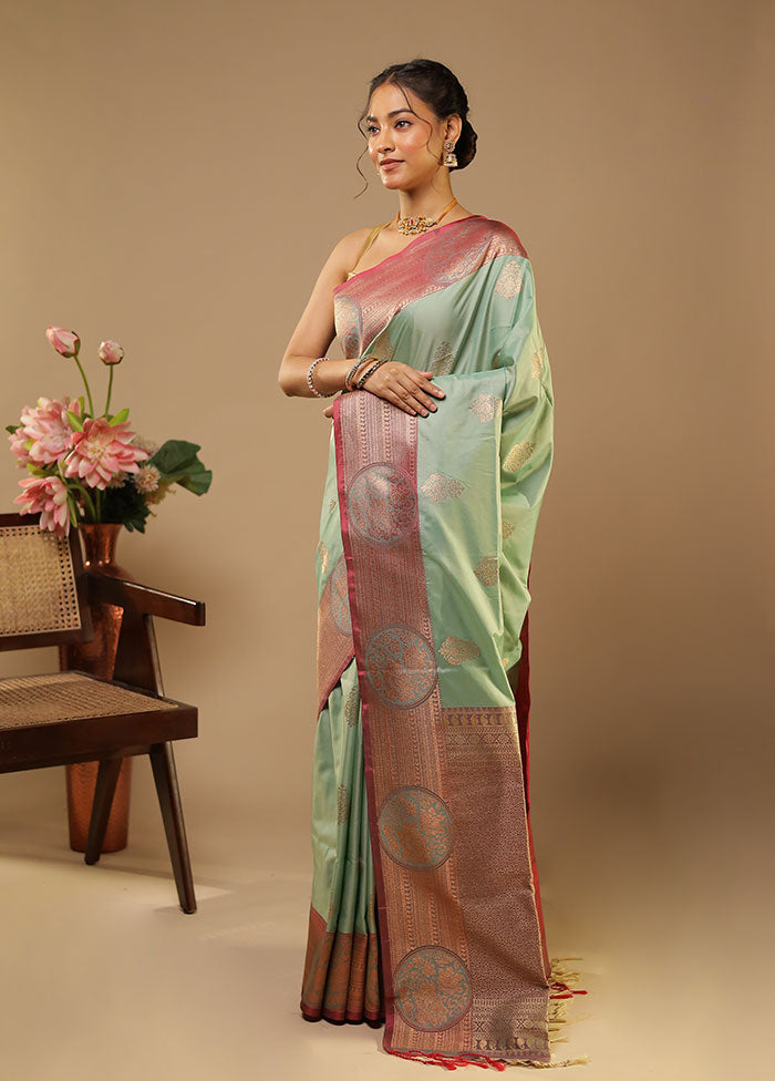 Green Kanjivaram Silk Saree With Blouse Piece