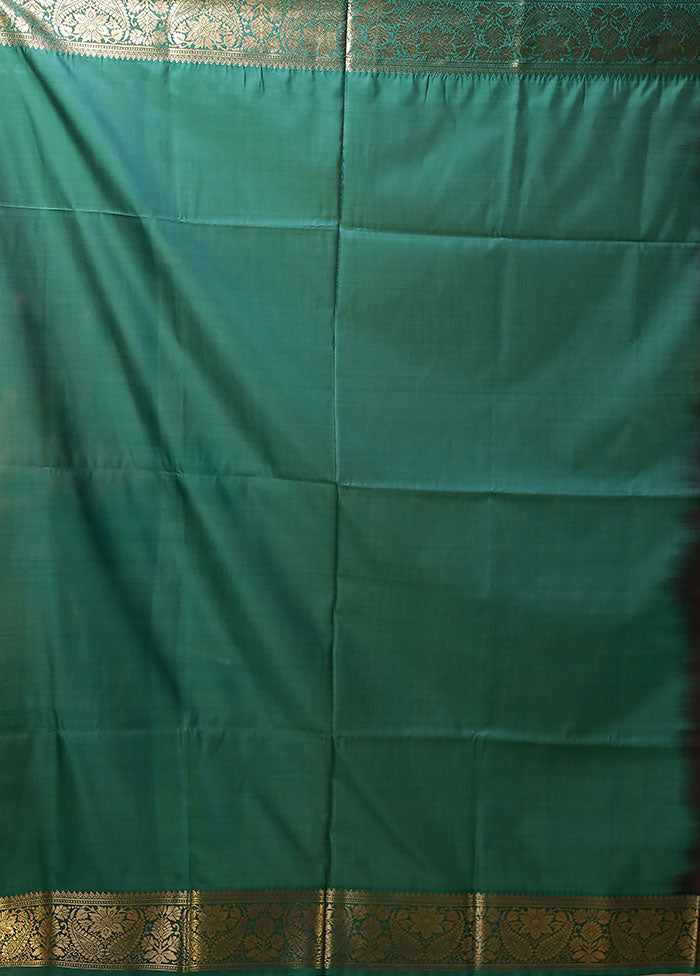 Green Kanjivaram Silk Saree With Blouse Piece