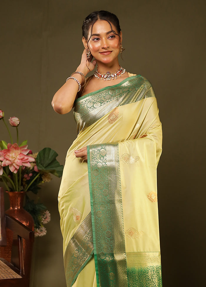 Green Kanjivaram Silk Saree With Blouse Piece