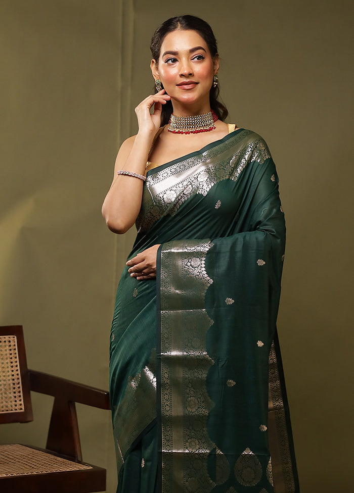 Green Cotton Saree With Blouse Piece