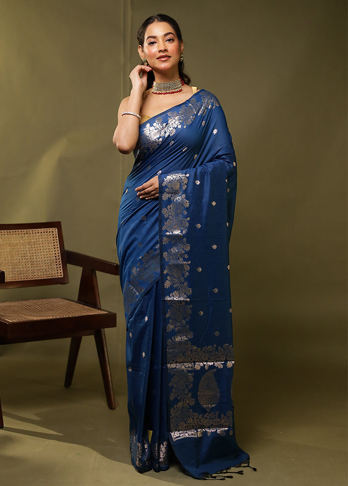 Blue Cotton Saree With Blouse Piece