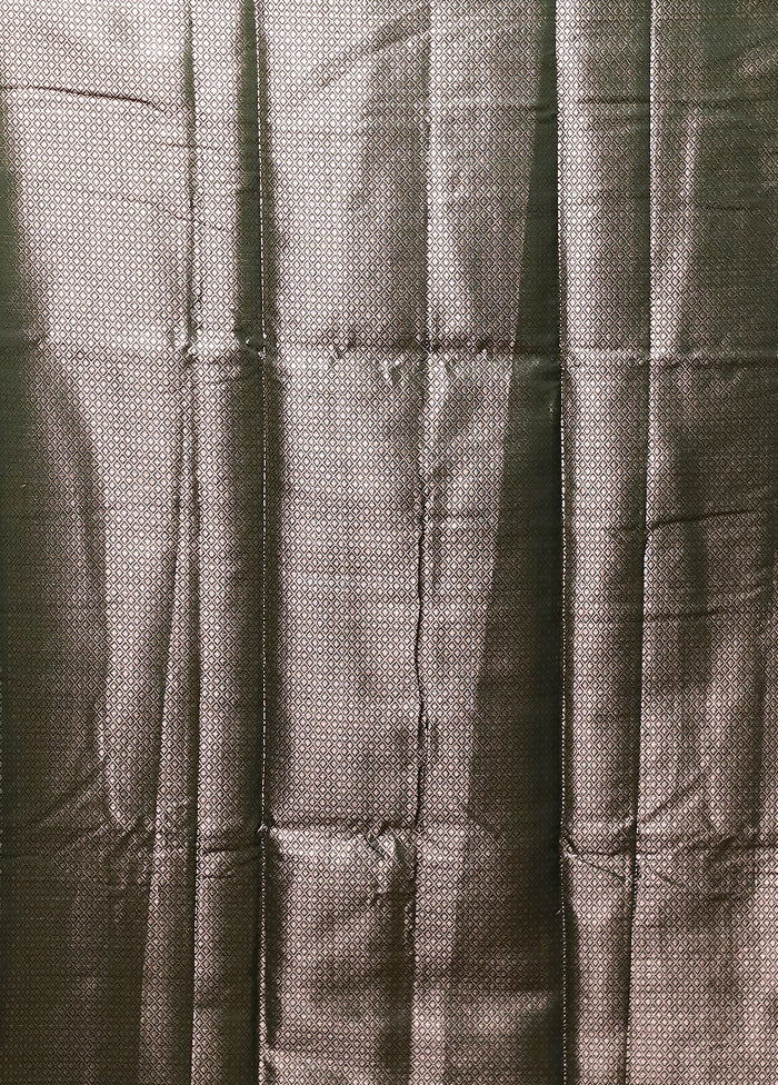 Green Cotton Saree With Blouse Piece
