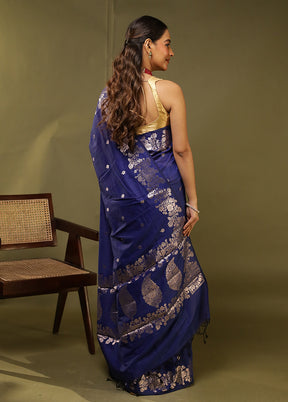 Blue Cotton Saree With Blouse Piece