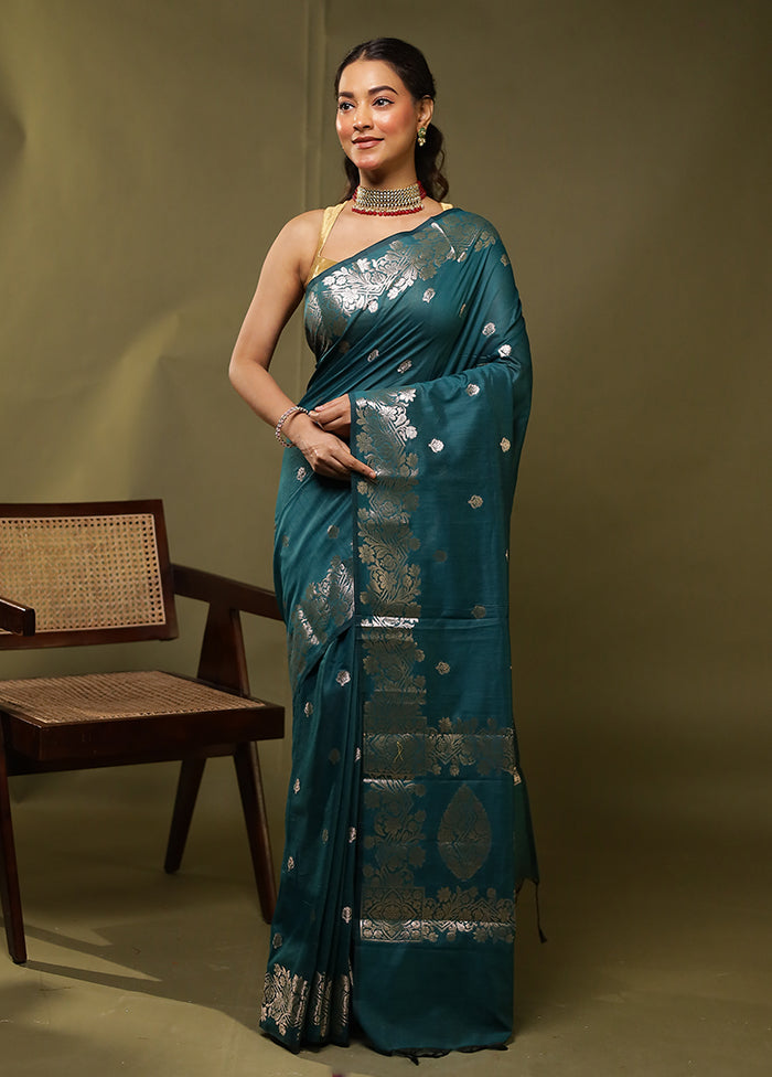 Green Cotton Saree With Blouse Piece