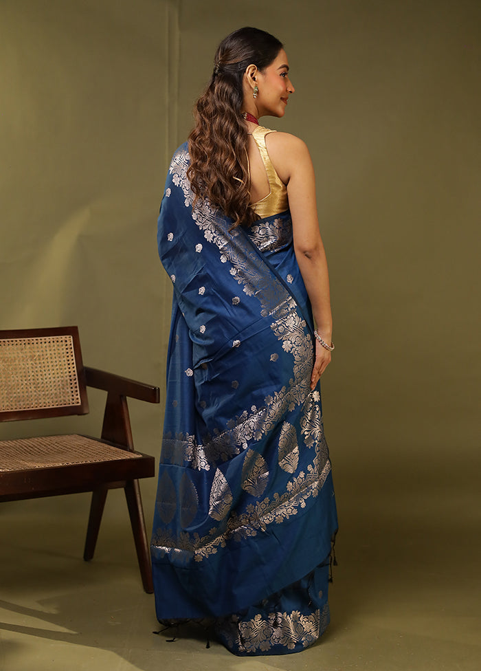 Blue Cotton Saree With Blouse Piece