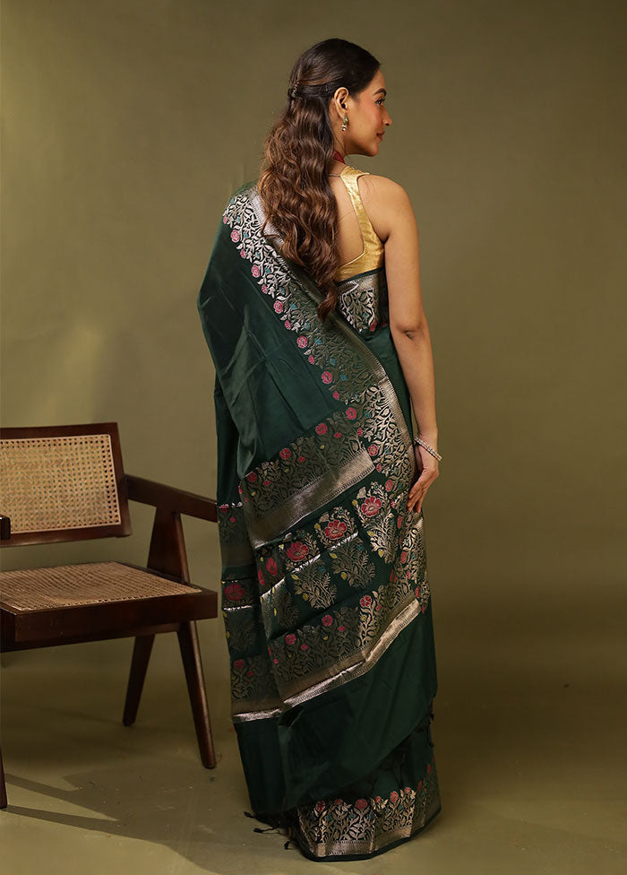 Green Cotton Saree With Blouse Piece