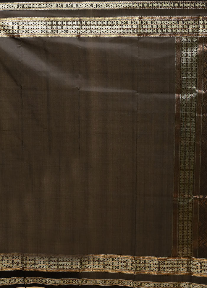 Green Handloom Bomkai Pure Silk Saree With Blouse Piece