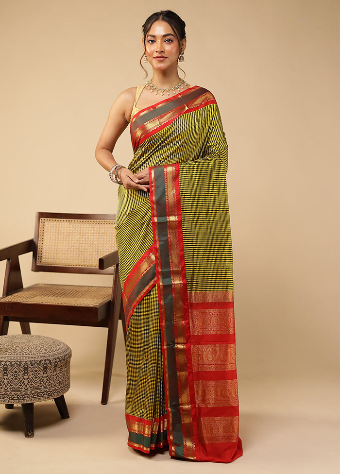 Yellow Handloom Kanjivaram Pure Silk Saree With Blouse Piece