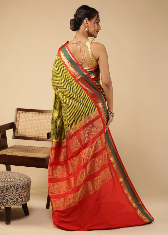 Yellow Handloom Kanjivaram Pure Silk Saree With Blouse Piece