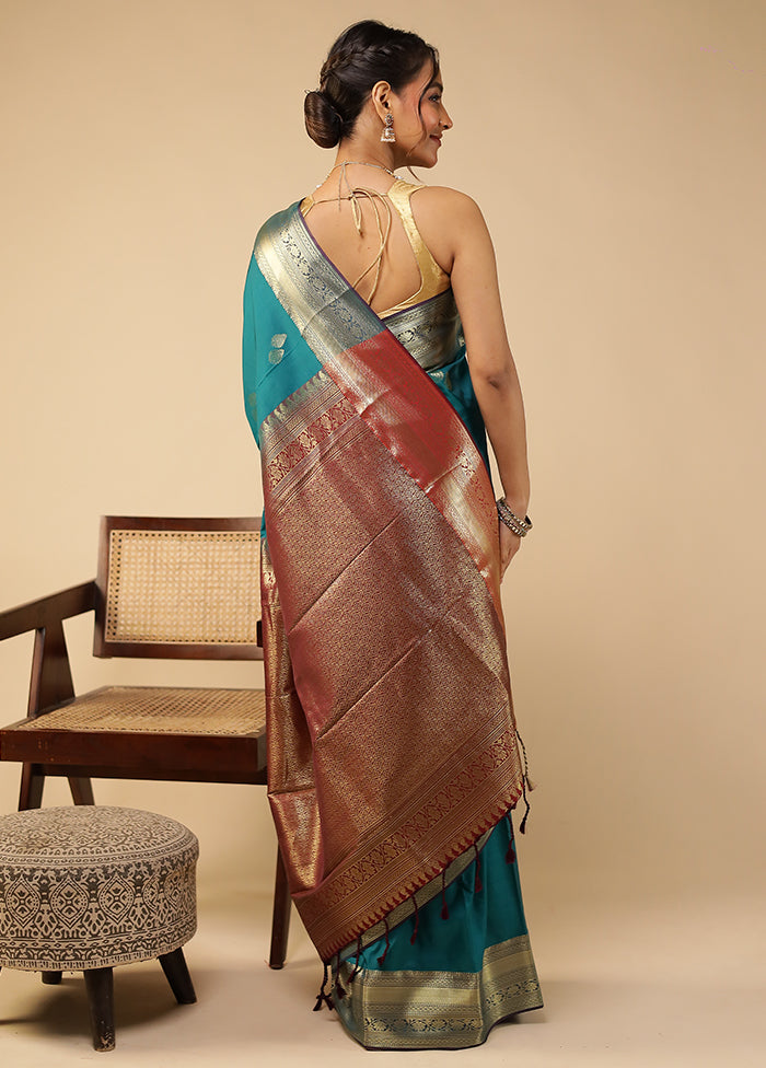 Green Kanjivaram Silk Saree With Blouse Piece