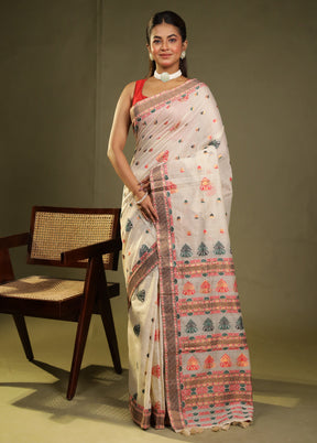 Cream Assam Silk Saree With Blouse Piece