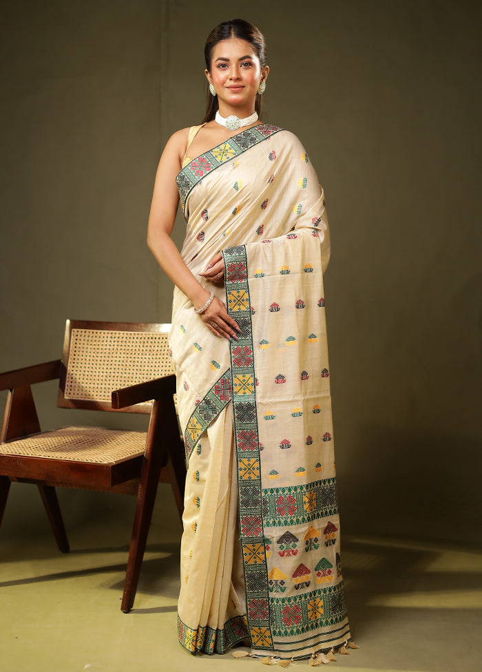 Cream Assam Silk Saree With Blouse Piece
