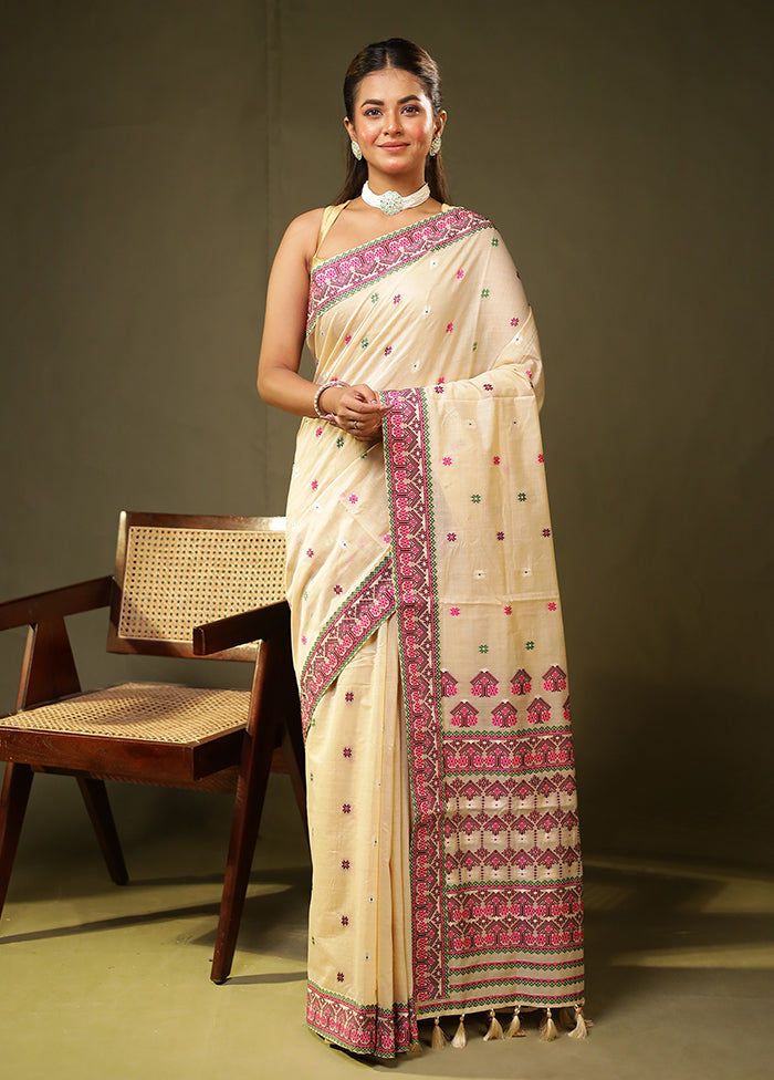 Cream Assam Silk Saree With Blouse Piece