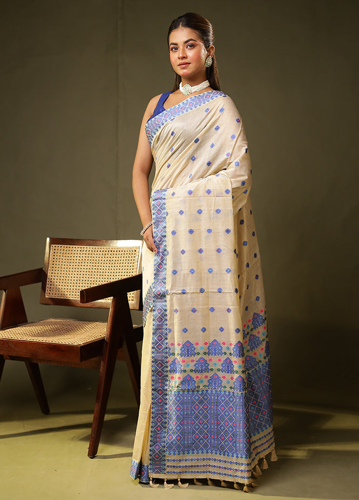 Cream Assam Silk Saree With Blouse Piece