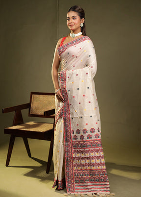 Cream Assam Silk Saree With Blouse Piece