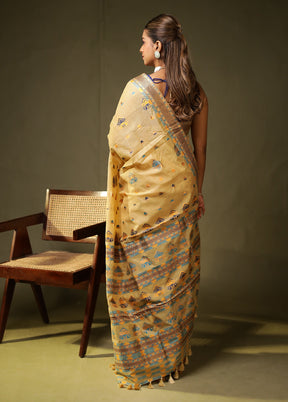Cream Assam Silk Saree With Blouse Piece
