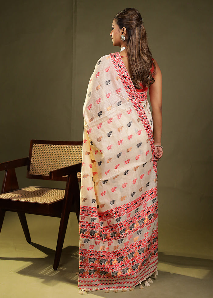 Cream Assam Silk Saree With Blouse Piece
