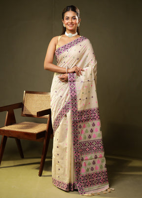 Cream Assam Silk Saree With Blouse Piece