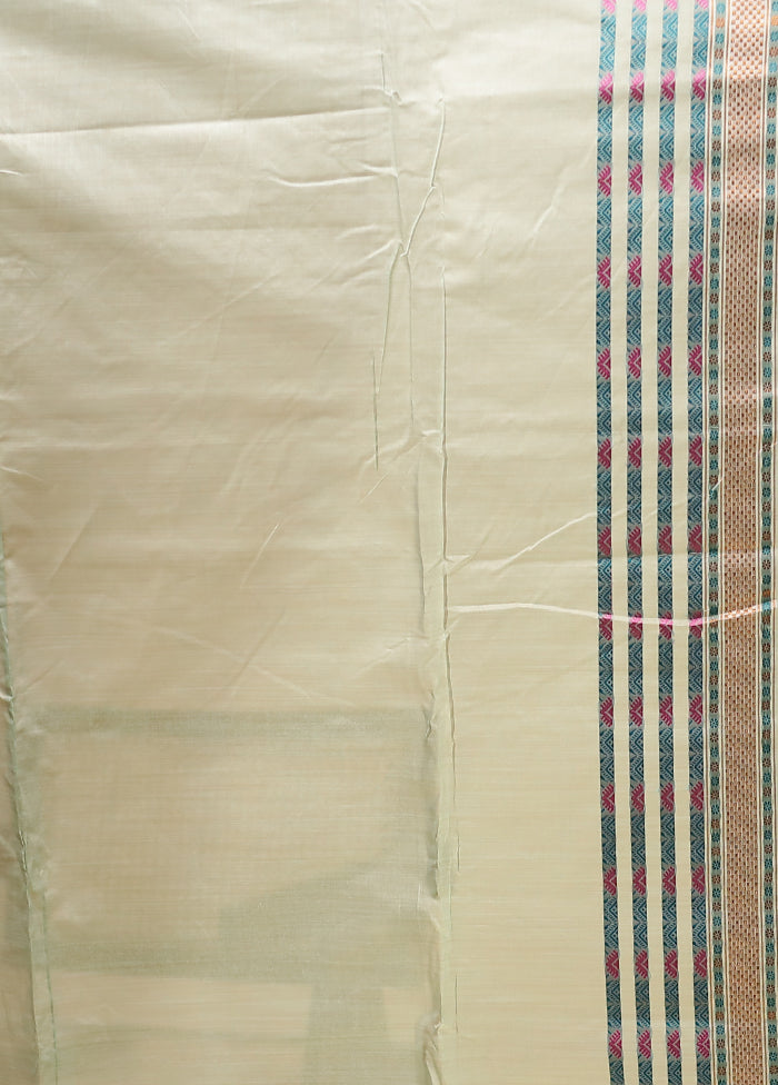 Green Assam Silk Saree With Blouse Piece