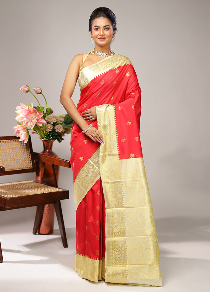 Red Kanjivaram Silk Saree With Blouse Piece