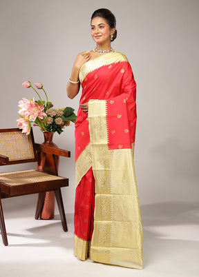 Red Kanjivaram Silk Saree With Blouse Piece