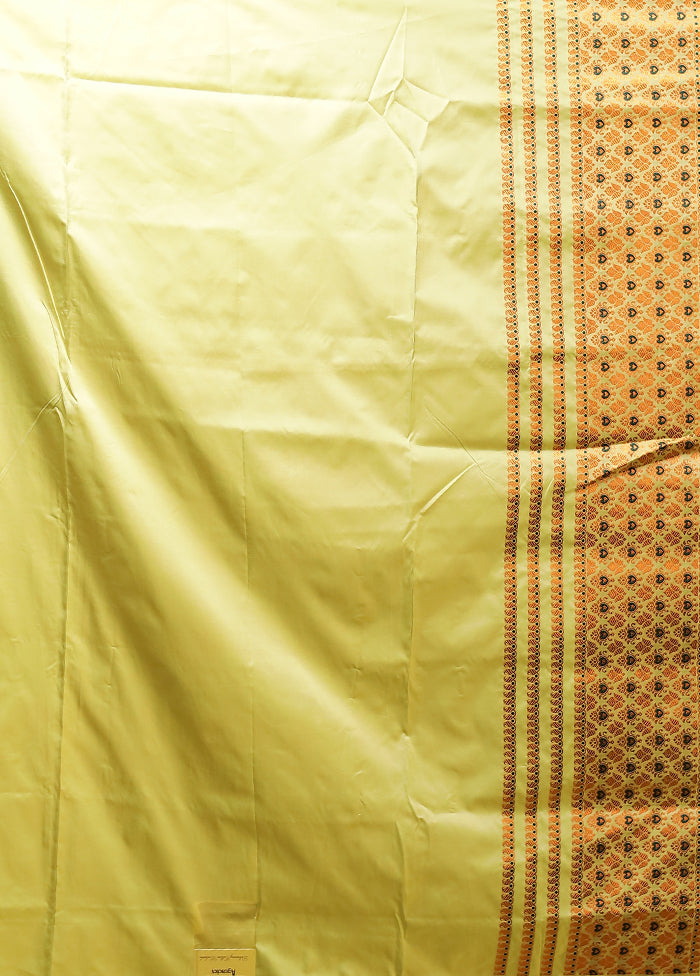 Green Assam Silk Saree With Blouse Piece