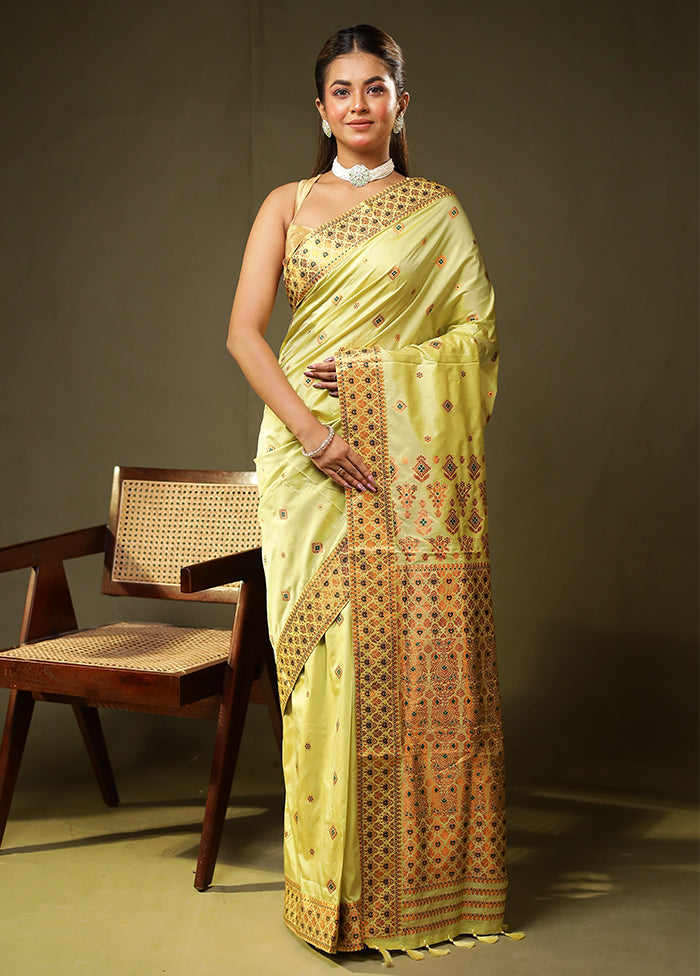 Green Assam Silk Saree With Blouse Piece