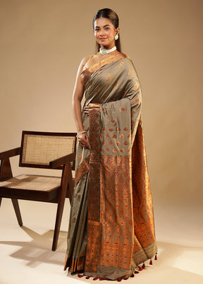 Grey Assam Silk Saree With Blouse Piece