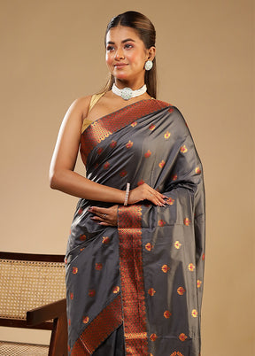 Grey Assam Silk Saree With Blouse Piece