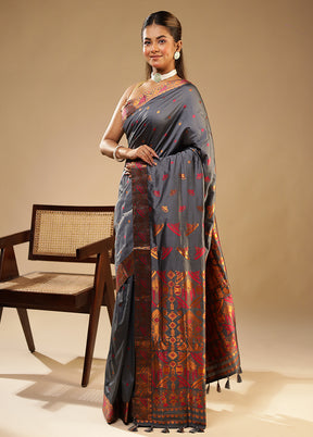 Grey Assam Silk Saree With Blouse Piece