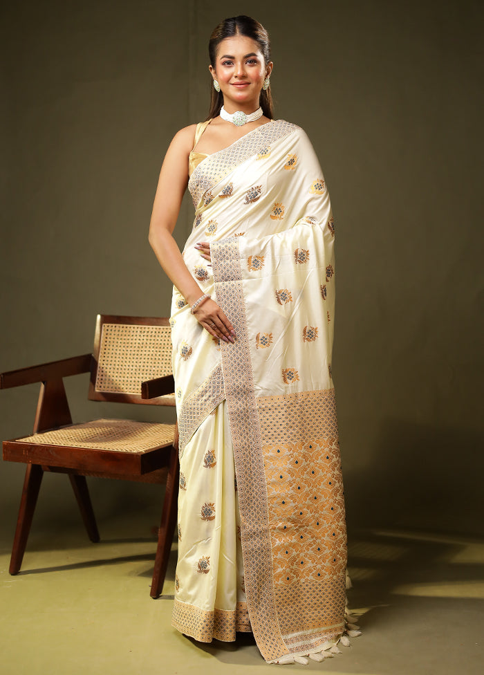 Cream Assam Silk Saree With Blouse Piece
