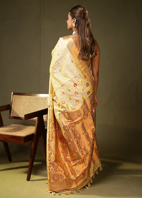 Cream Assam Silk Saree With Blouse Piece