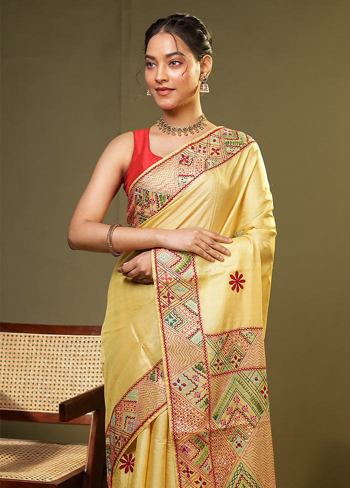 Yellow Handloom Tussar Pure Silk Saree With Blouse Piece