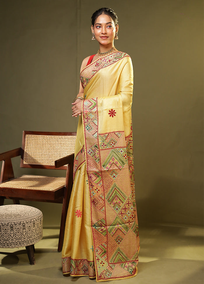 Yellow Handloom Tussar Pure Silk Saree With Blouse Piece