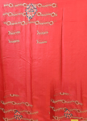 Red Handloom Tussar Pure Silk Saree With Blouse Piece