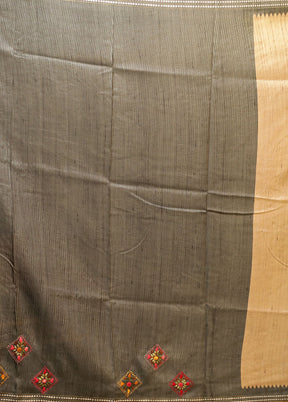 Cream Tussar Silk Saree With Blouse Piece