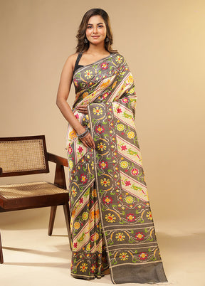 Cream Printed Pure Silk Saree Without Blouse Piece