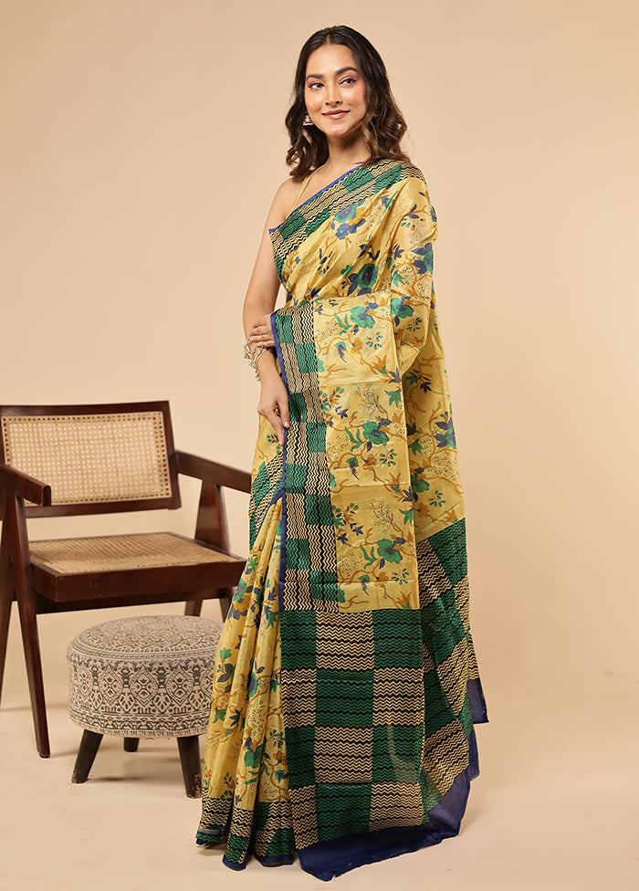 Cream Printed Pure Silk Saree With Blouse Piece