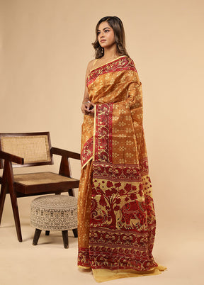 Cream Printed Pure Silk Saree With Blouse Piece