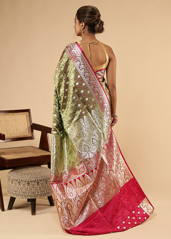 Green Tanchoi Silk Saree With Blouse Piece