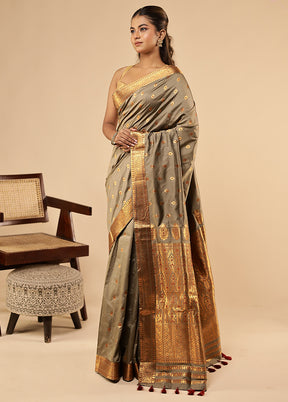 Green Assam Silk Saree With Blouse Piece