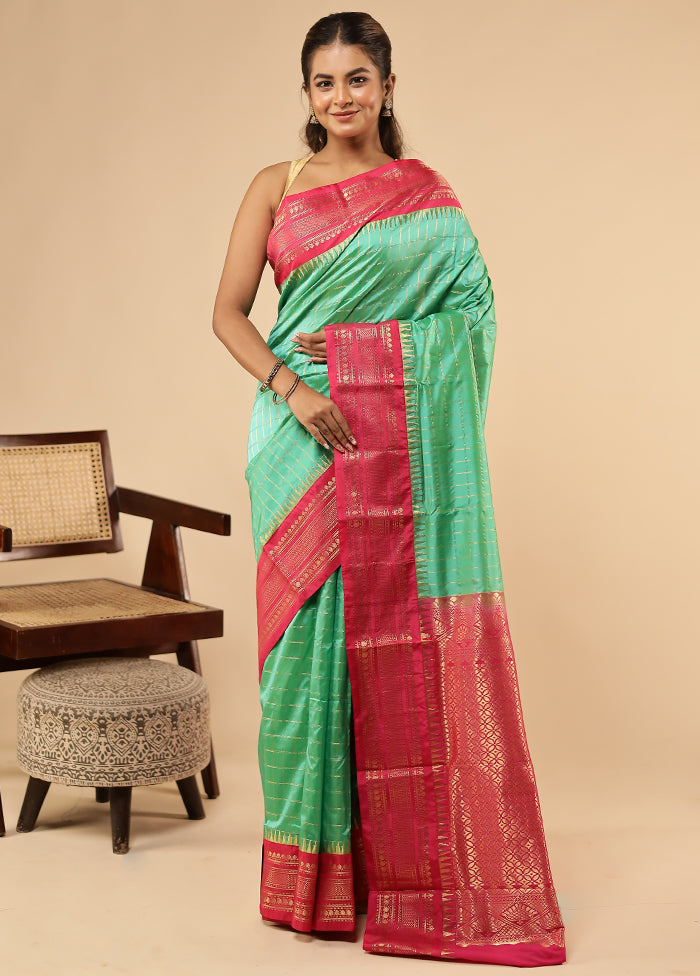Green Handloom Kanjivaram Pure Silk Saree With Blouse Piece