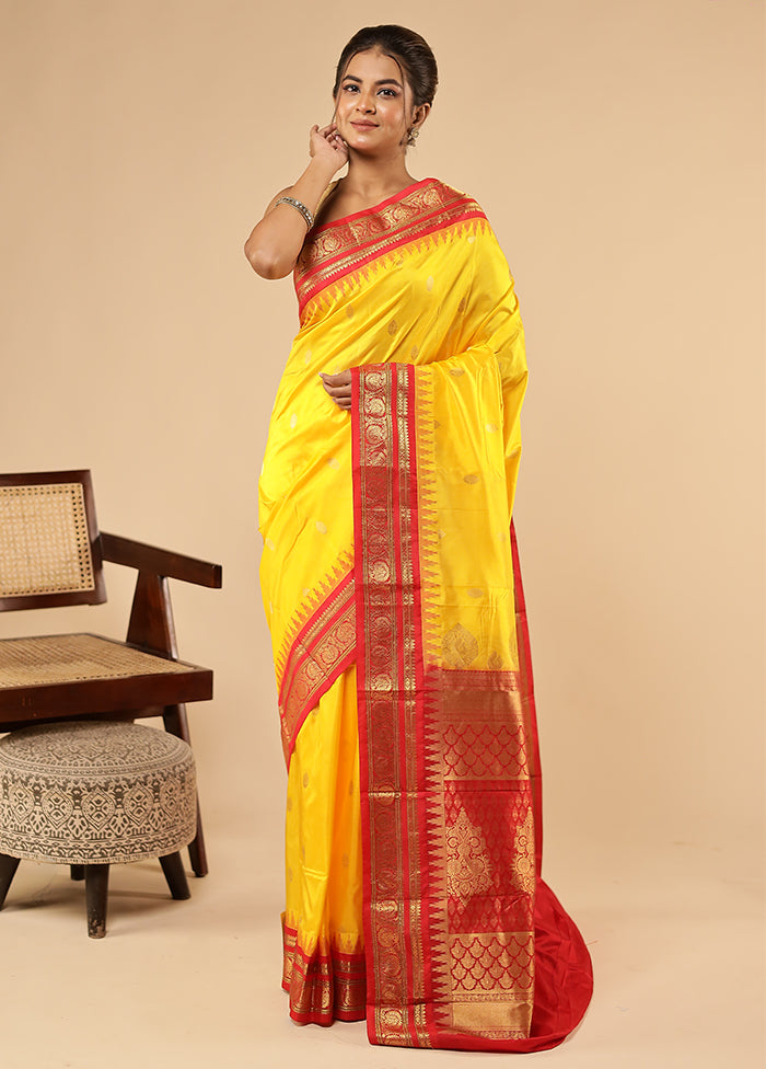 Yellow Handloom Kanchipuram Pure Silk Saree With Blouse Piece