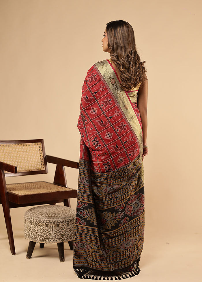 Red Dupion Silk Saree With Blouse Piece