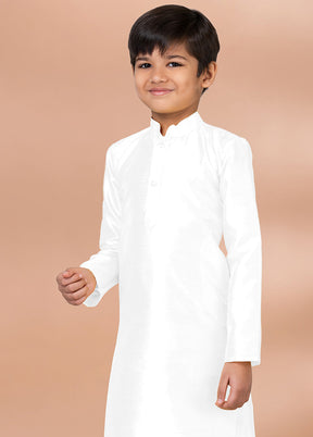 White Dupion Silk Kurta & Pajama Set