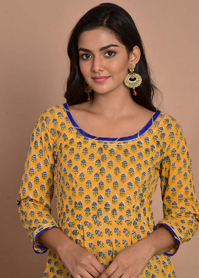 2 Pc Yellow Readymade Cotton Kurti Set VDRAN100090838 - Indian Silk House Agencies