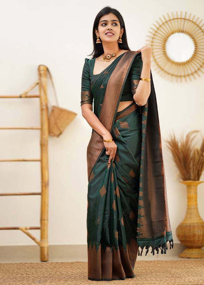 Green Spun Silk Saree With Blouse Piece